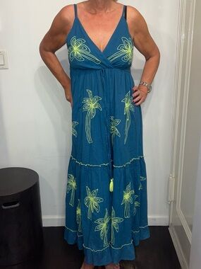 Horizons Lointains Teal Floral Embroidered Maxi Dress